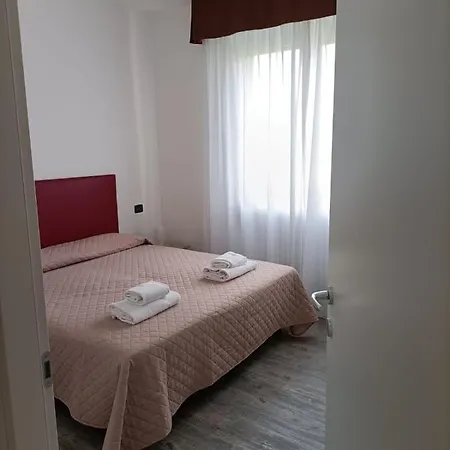 Affitta Elena Konukevi Colà
