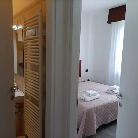 Affitta Elena Guest house Cola (Verona)