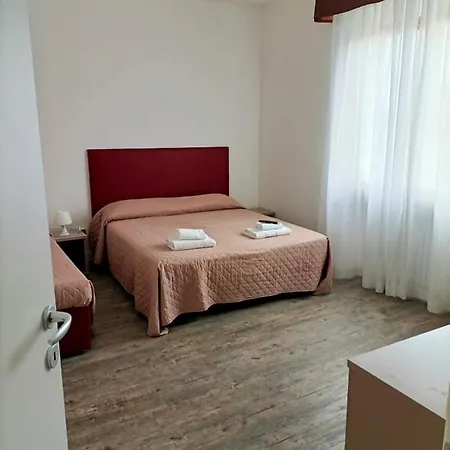 Affittacamere Affitta Elena Colà